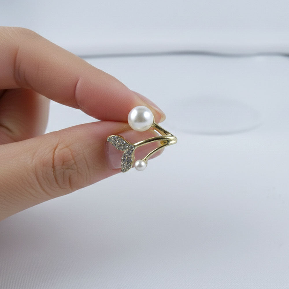 Crystal Mermaid Tail & Pearl Studs