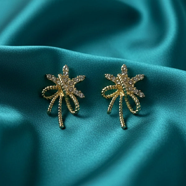 Elegant Gold-Plated Flower Earrings with Shimmering Crystals.
